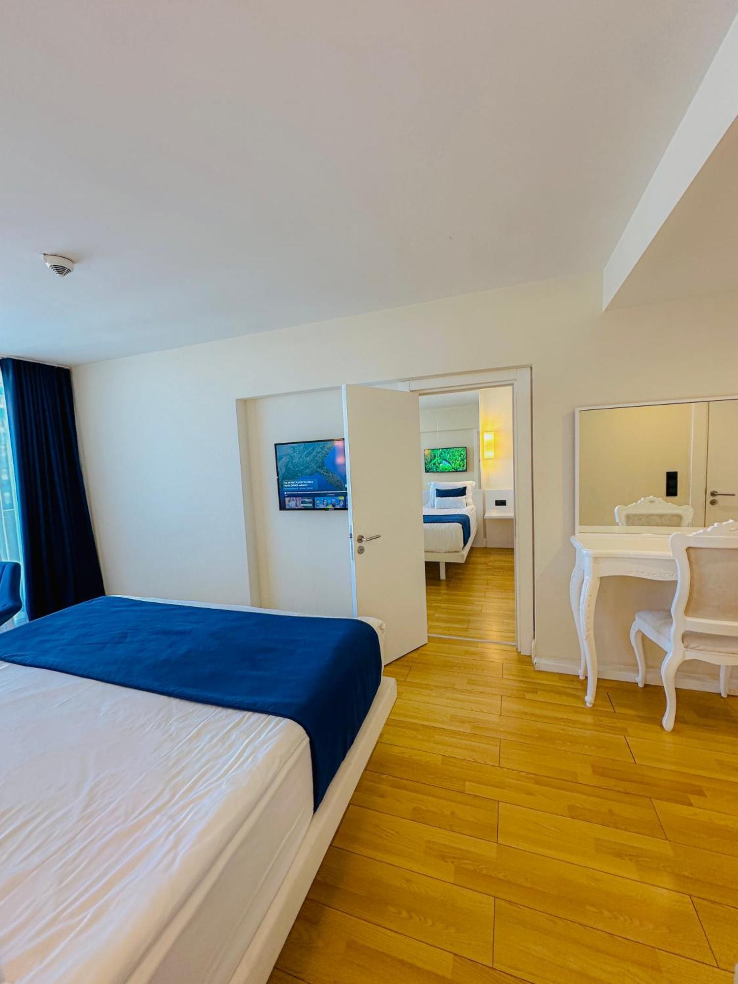 Seaside Vip Hotel Батуми Екстериор снимка