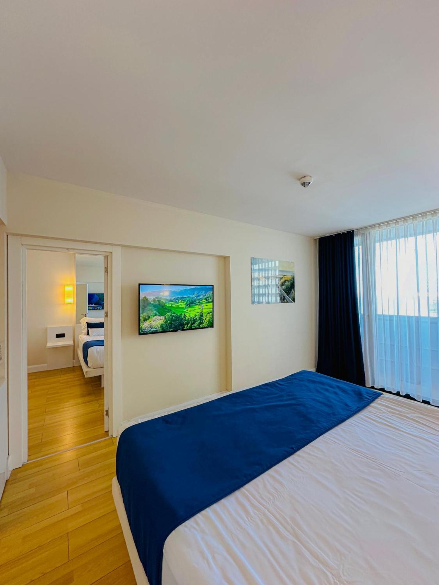 Seaside Vip Hotel Батуми Екстериор снимка