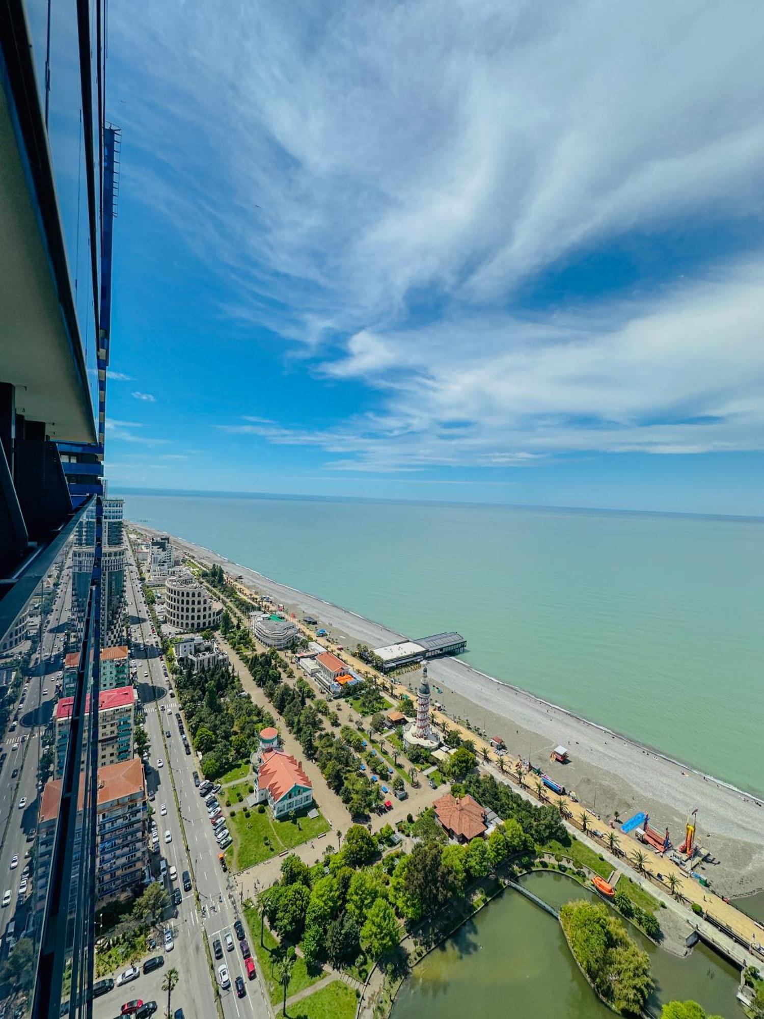 Seaside Vip Hotel Батуми Екстериор снимка