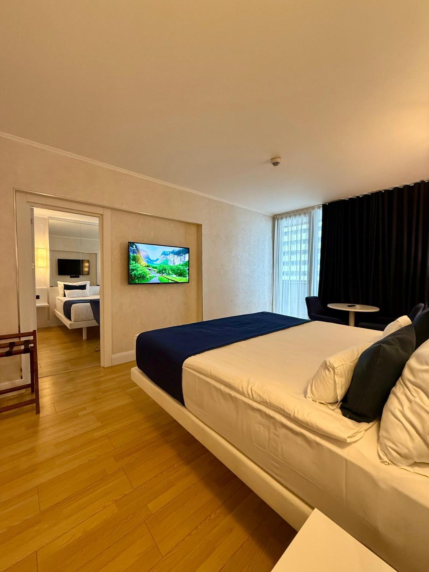 Seaside Vip Hotel Батуми Екстериор снимка