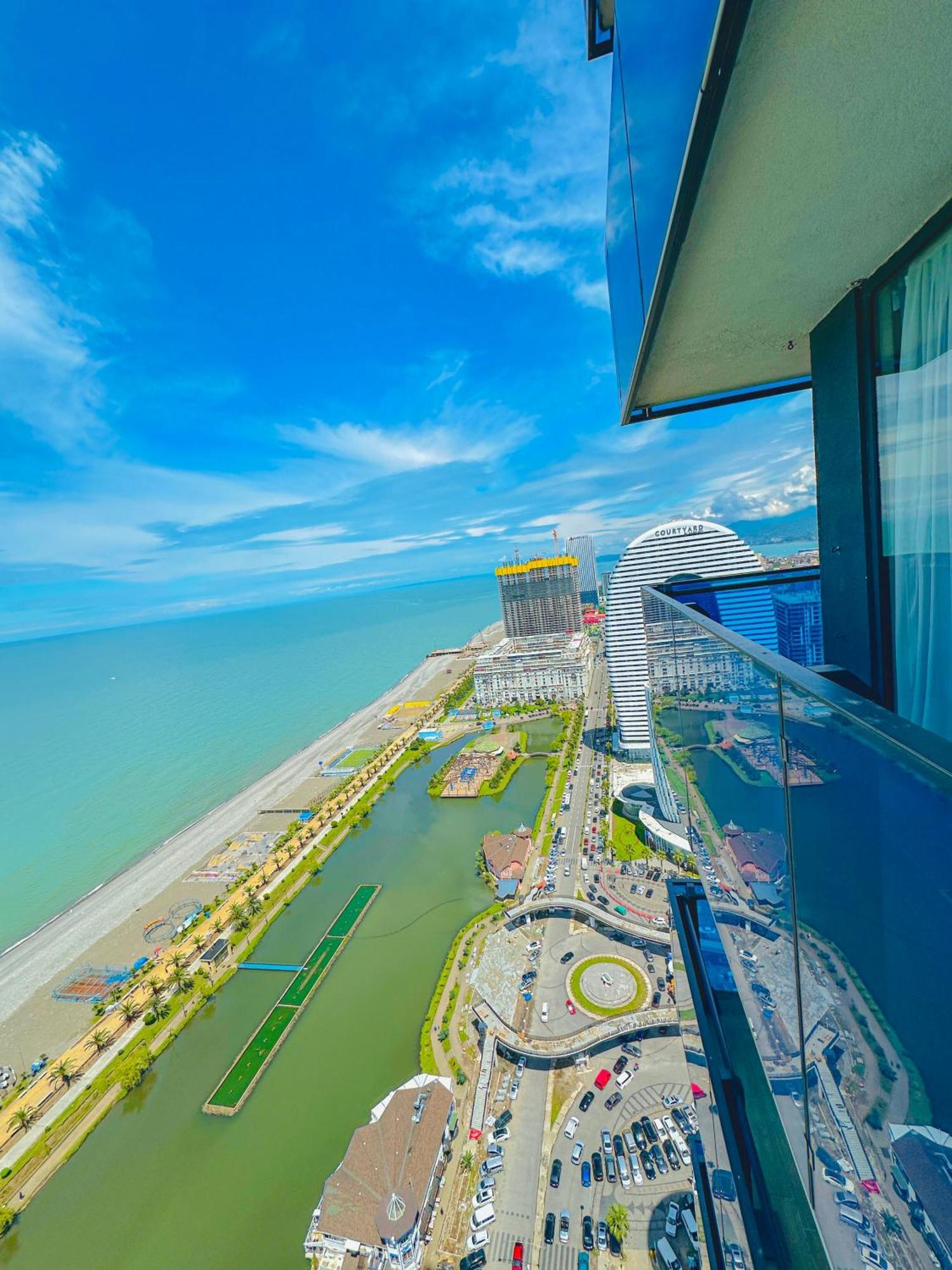 Seaside Vip Hotel Батуми Екстериор снимка