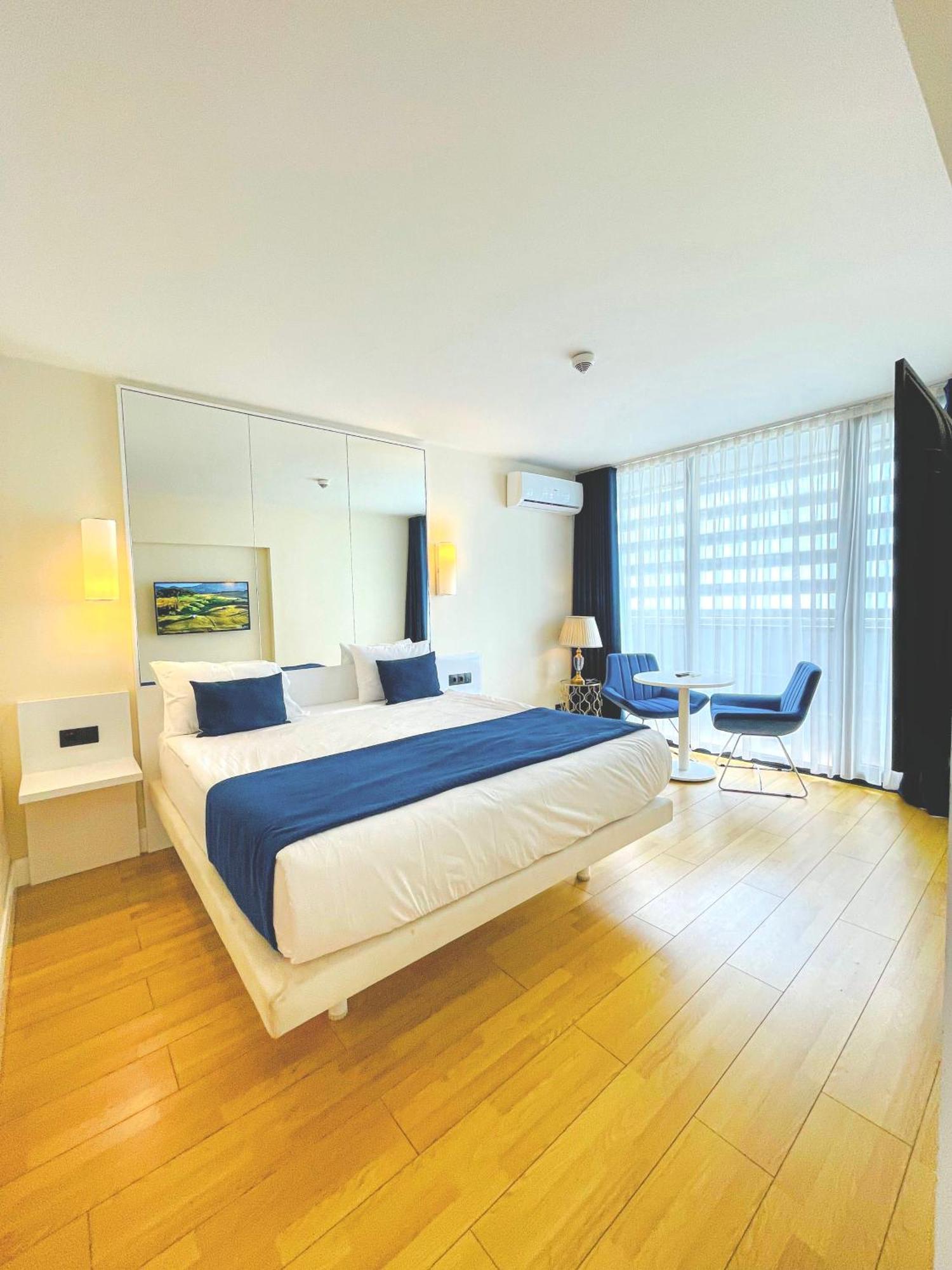 Seaside Vip Hotel Батуми Екстериор снимка