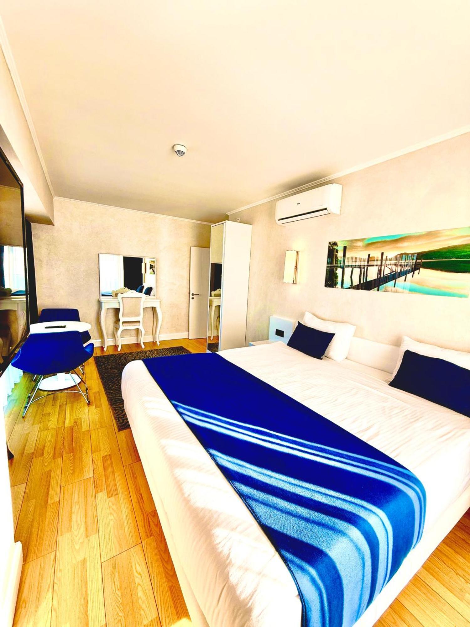 Seaside Vip Hotel Батуми Екстериор снимка