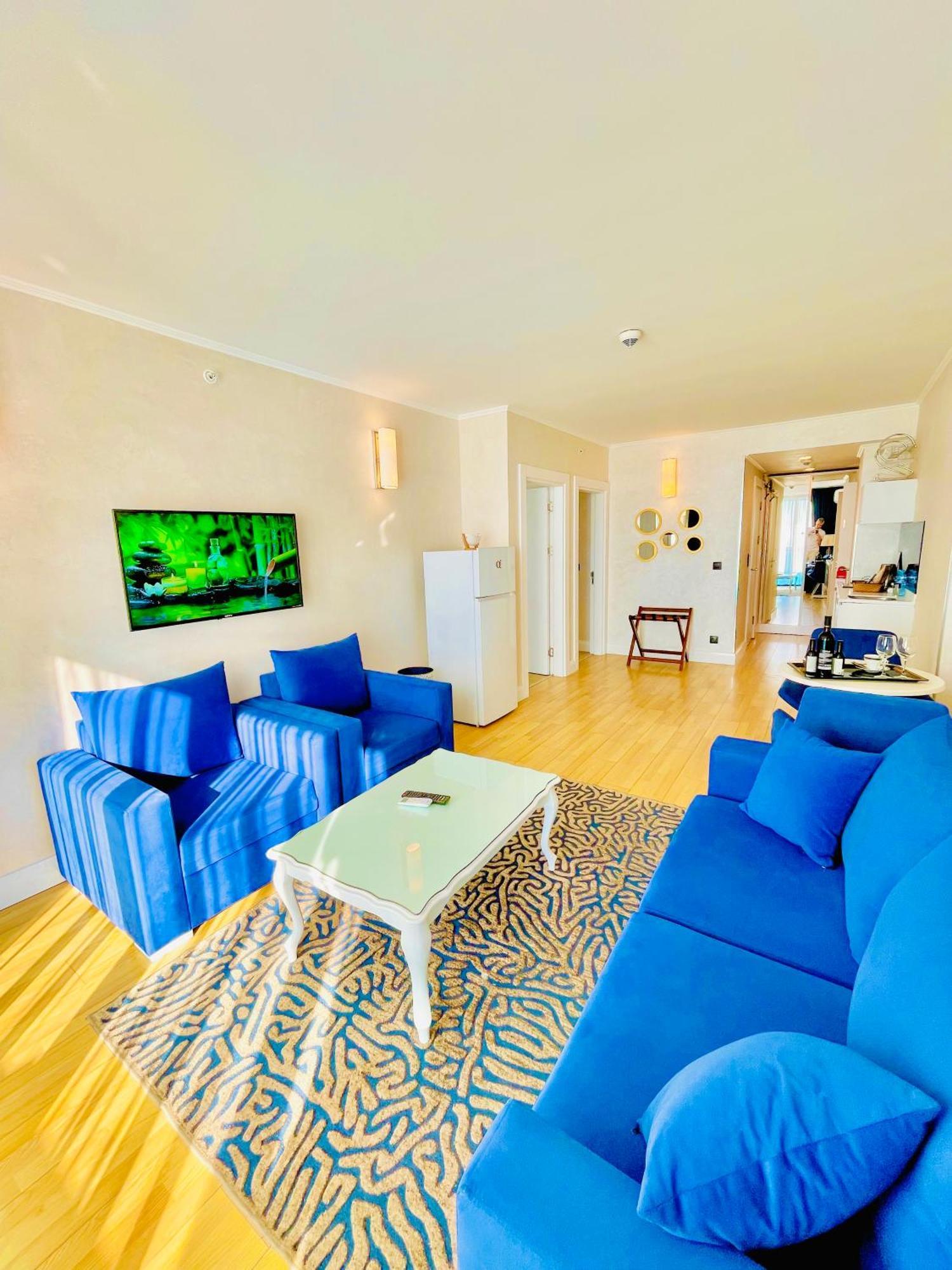 Seaside Vip Hotel Батуми Екстериор снимка
